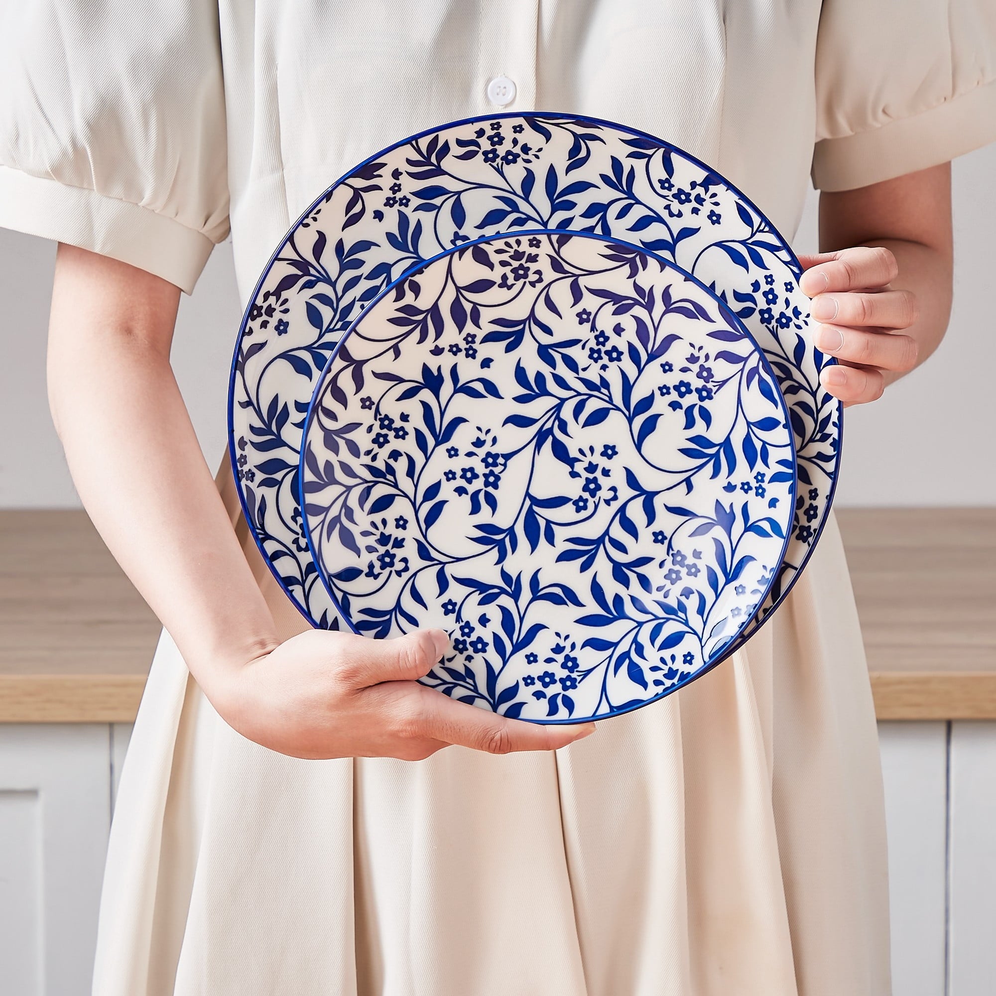 MALACASA 12 Pieces Dinnerware Sets, Porcelain Plates and Bowls Set for 4, Blue and White Porcelain Dish Set, Wild Vine Pattern